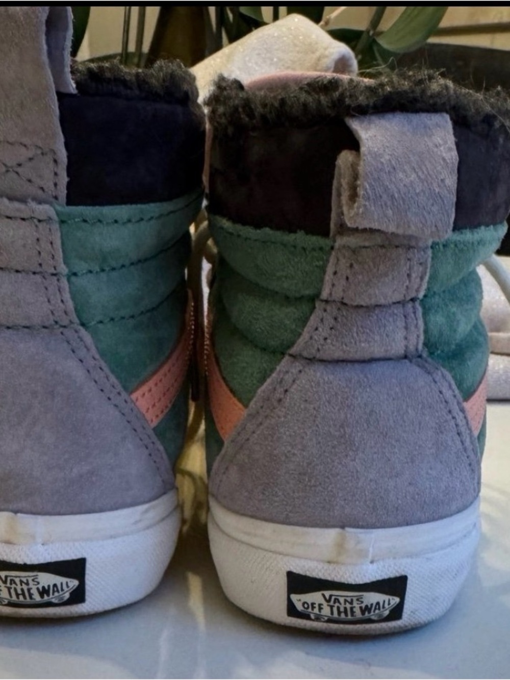 Vans - Picture 3 of 3